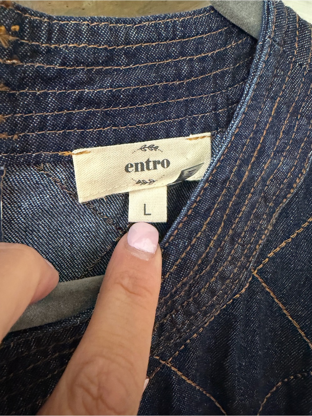 NWOT entro Navy Quilted Sleeveless Shift Dress - Picture 3 of 4